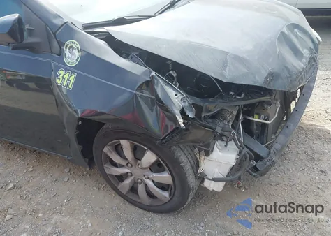 2016 Toyota Corolla Le из США, поврежденный, VIN 2T1BURHE1GC745129